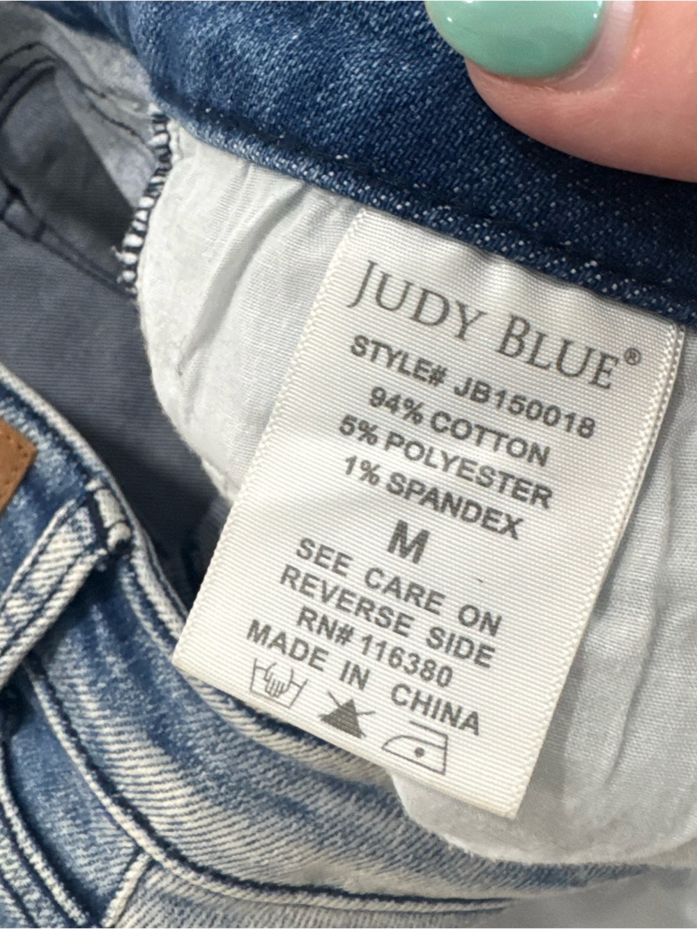 Judy Blue Denim Jean Shorts Medium - Picture 5 of 8